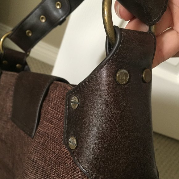 Matt & Nat Samsara Pebbled Neuville Hobo Handbag (Brown) - Picture 6 of 8